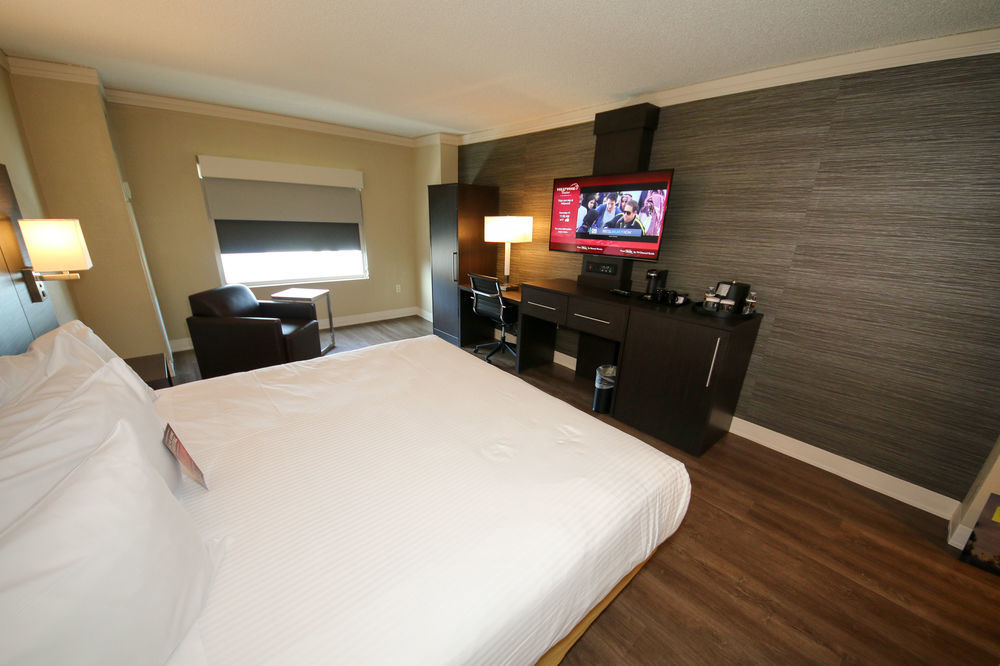 Hollywood Casino St. Louis Hotel แมรีแลนด์ไฮท์ส ภายนอก รูปภาพ